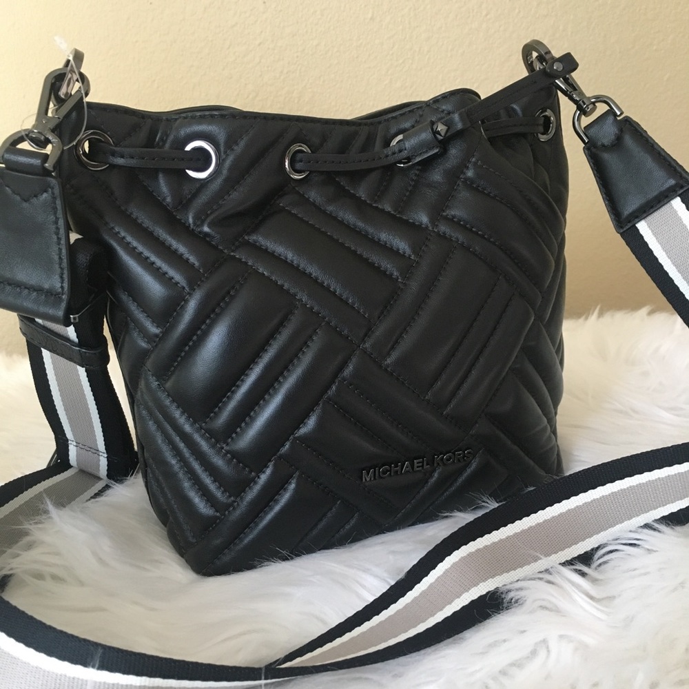 Michael Kors xsmall Peyton pocket crossbody bag - Picture 3 of 8